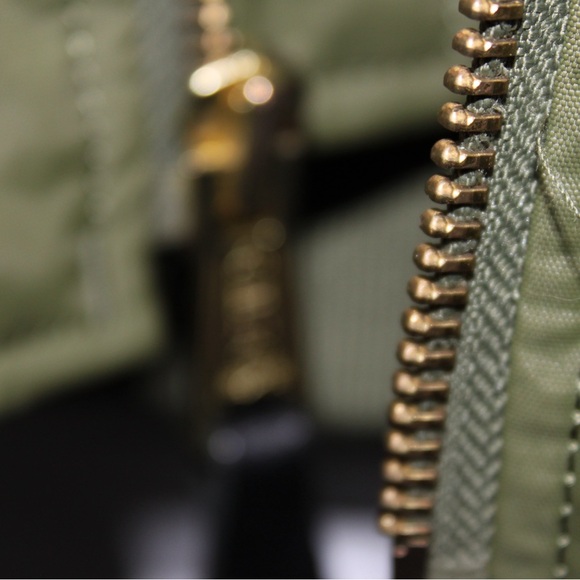 Alpha Industries Olive Bomber Jacket - Picture 3 of 7